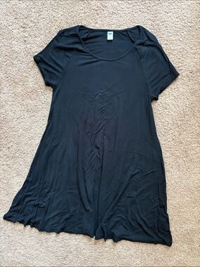 Old Navy Black T-shirt Dress